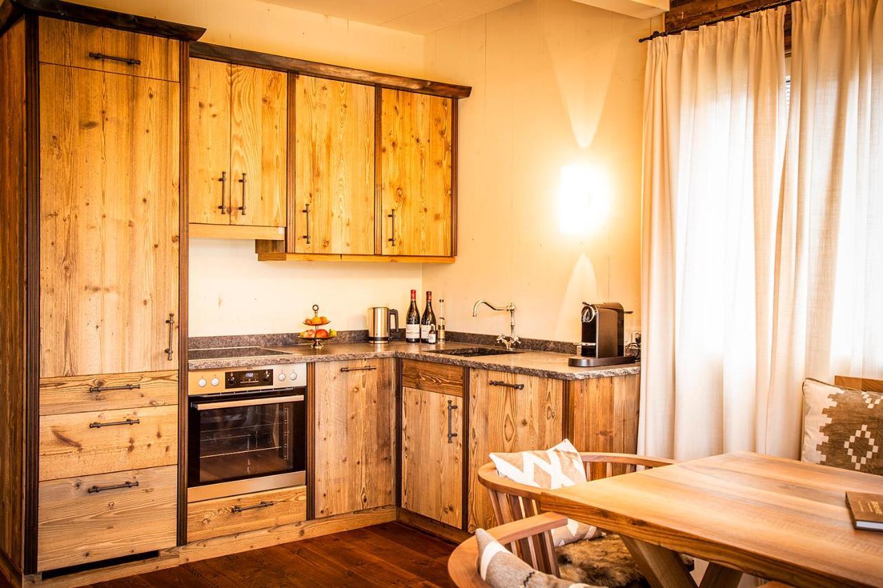 Golden Hill Country Chalets & Suites Waldschach Dış mekan fotoğraf