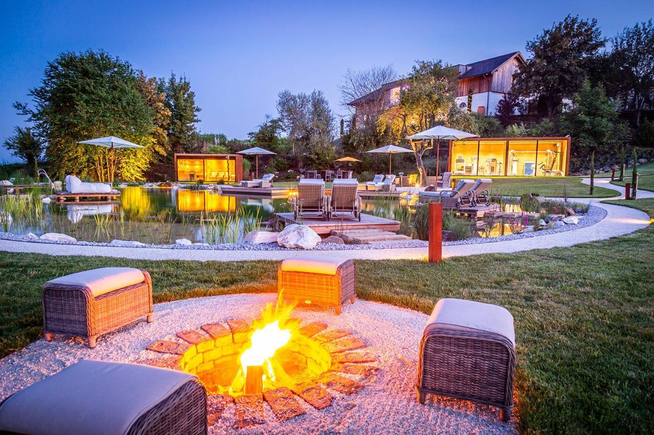 Golden Hill Country Chalets & Suites Waldschach Dış mekan fotoğraf