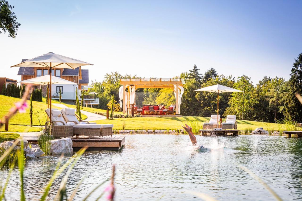 Golden Hill Country Chalets & Suites Waldschach Dış mekan fotoğraf